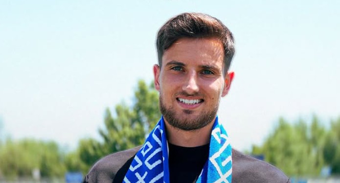 Mihai Căpățînă a semnat