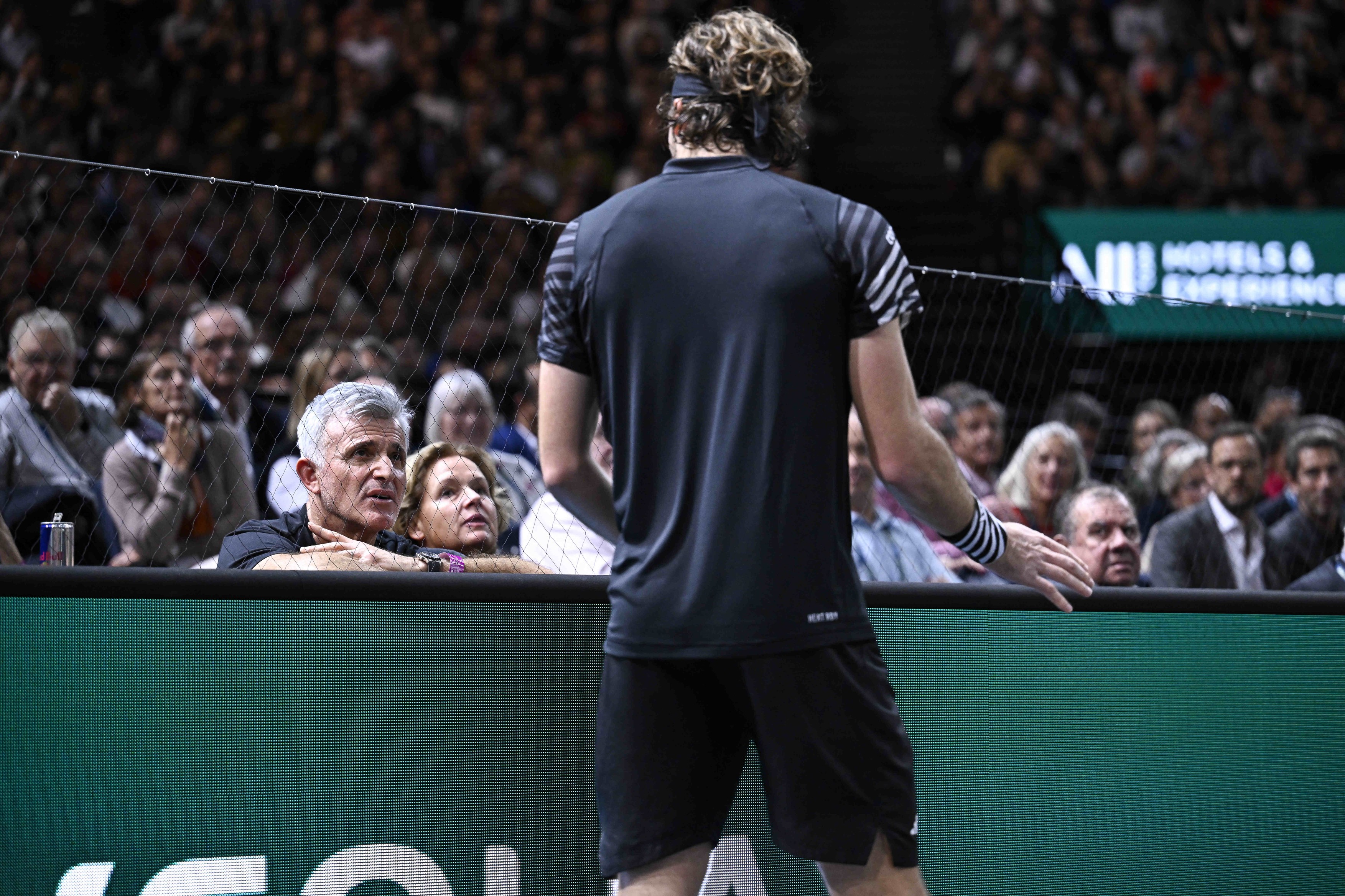 ”Nu e tatăl meu!” Stefanos Tsitsipas nu a avut milă de părintele său, înainte de debutul la Wimbledon