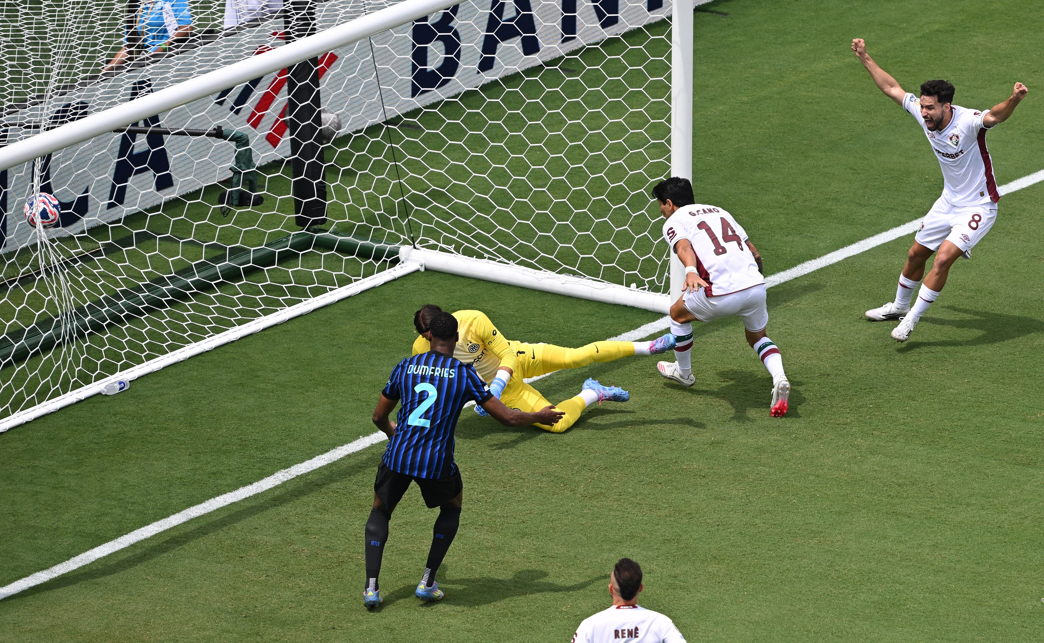 Inter – Fluminense 0-2. Cristi Chivu și elevii săi sunt eliminați de la Campionatul Mondial al Cluburilor