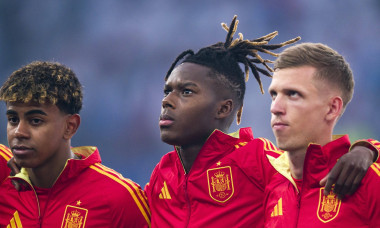 Olympiastadion (L-R) Lamine Yamal, Nico Williams and Dani Olmo of Spain getting into the field during the UEFA EURO, EM,