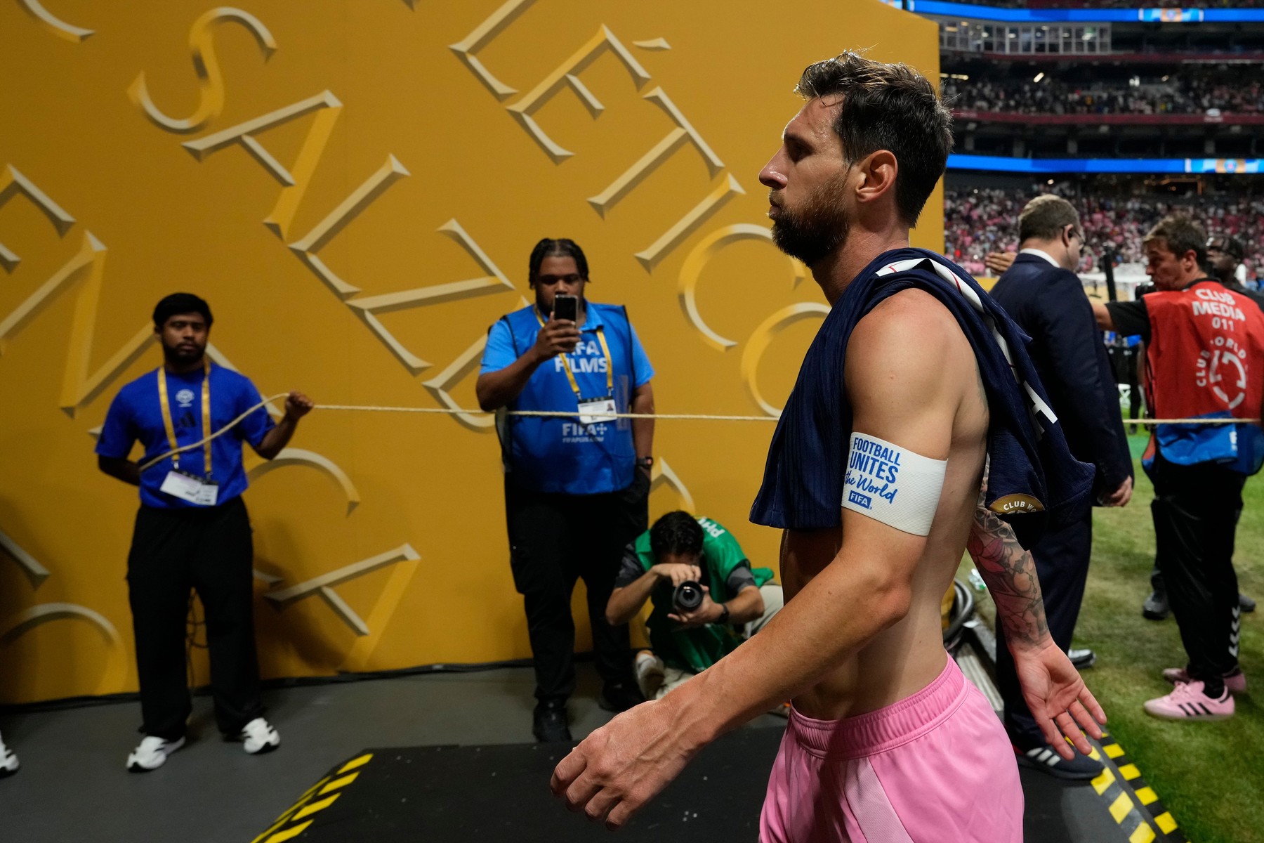 Cu două oferte pe masă, Lionel Messi a ales: vrea să semneze după umilința cu PSG de la Mondialul Cluburilor