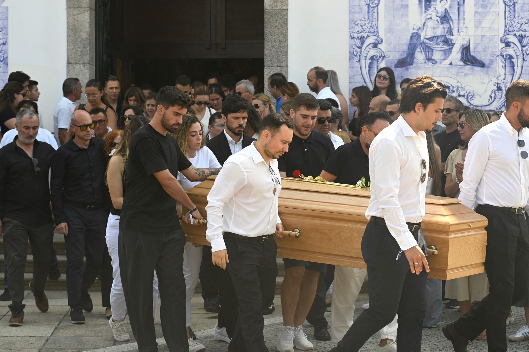 ”Rușinea de la înmormântarea” lui Diogo Jota! Poliția a intervenit pe loc