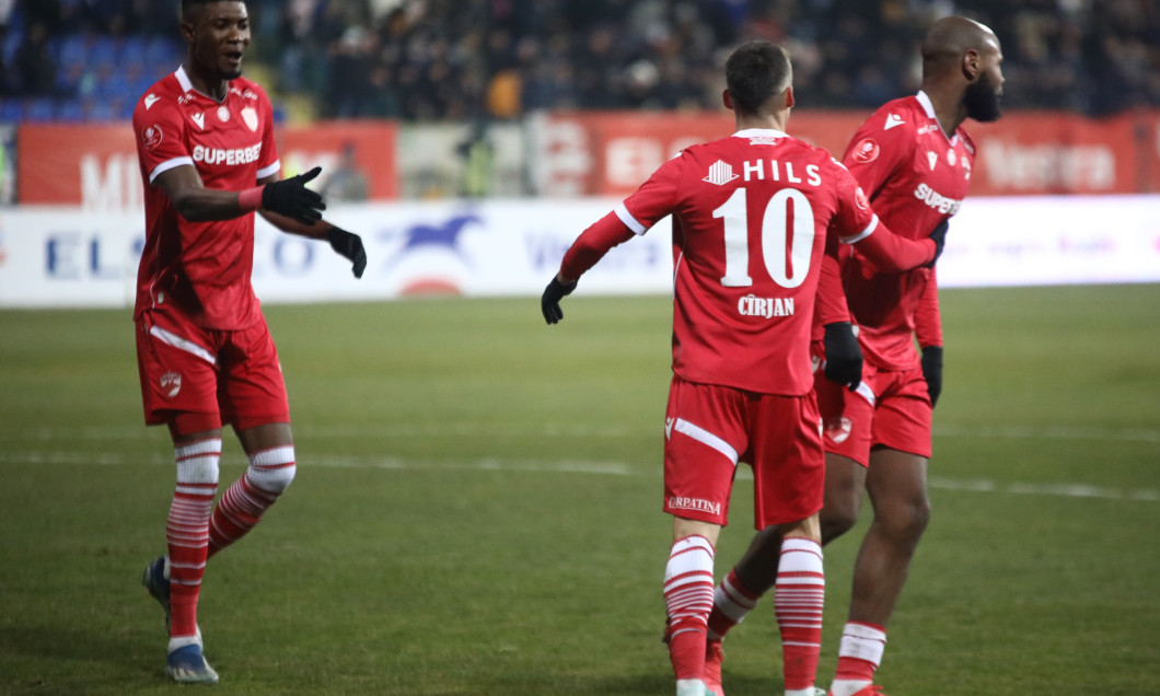 FOTBAL: FC BOTOSANI - DINAMO BUCURESTI, SUPERLIGA SUPERBET (07.02.2025)