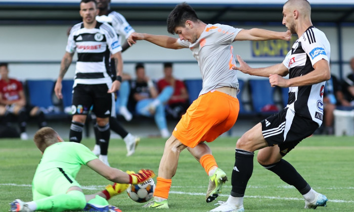 FOTBAL:METALOGLOBUS BUCURESTI-UNIVERSITATEA CLUJ, SUPERIGA SUPERBET (11.07.2025)