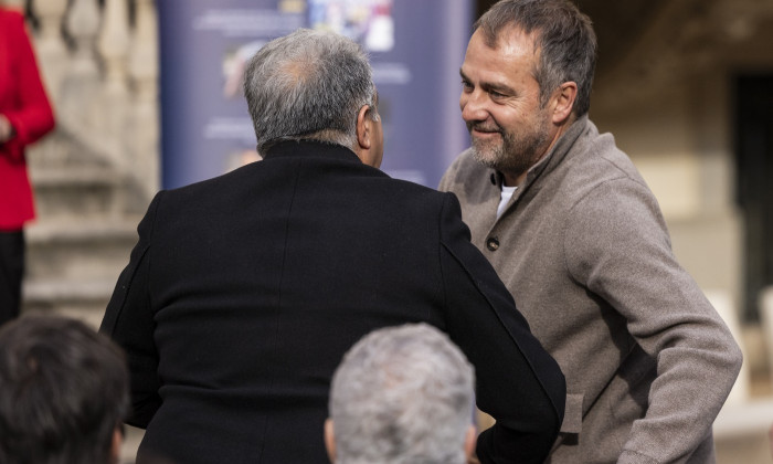 Inaugurates The Photographic Exhibition 'Tant Se Val D'On Venin' Of Foundation FC Barcelona