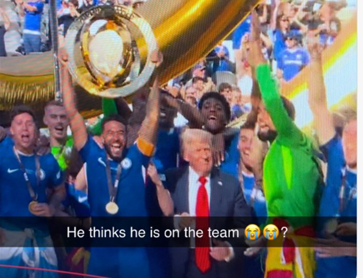 Internetul s-a umplut de meme-uri, după ”momentul penibil” al lui Donald Trump: ”Pariez toate economiile”