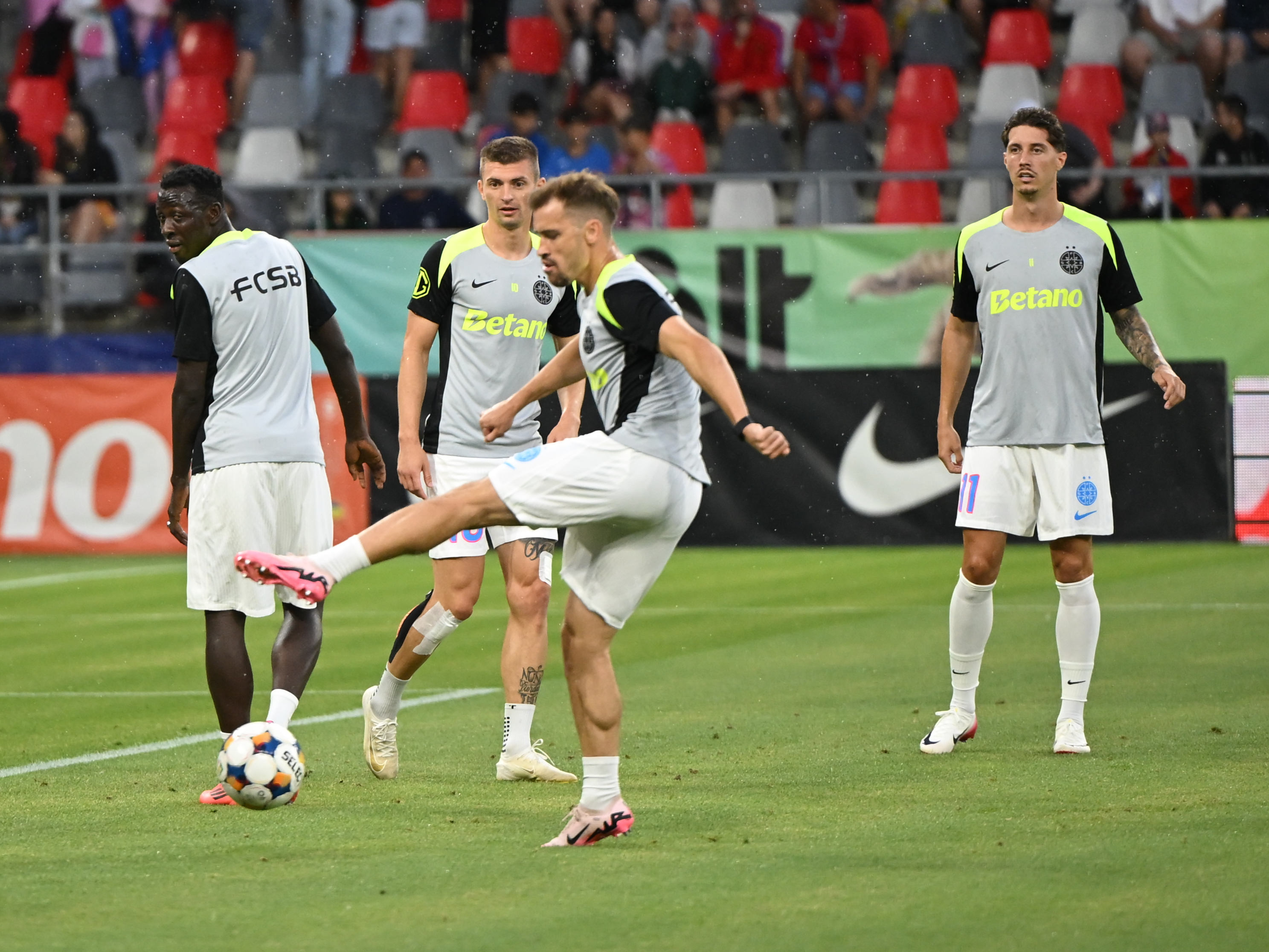 OUT de la FCSB! Gigi Becali l-a criticat și urmează să iasă din calcule