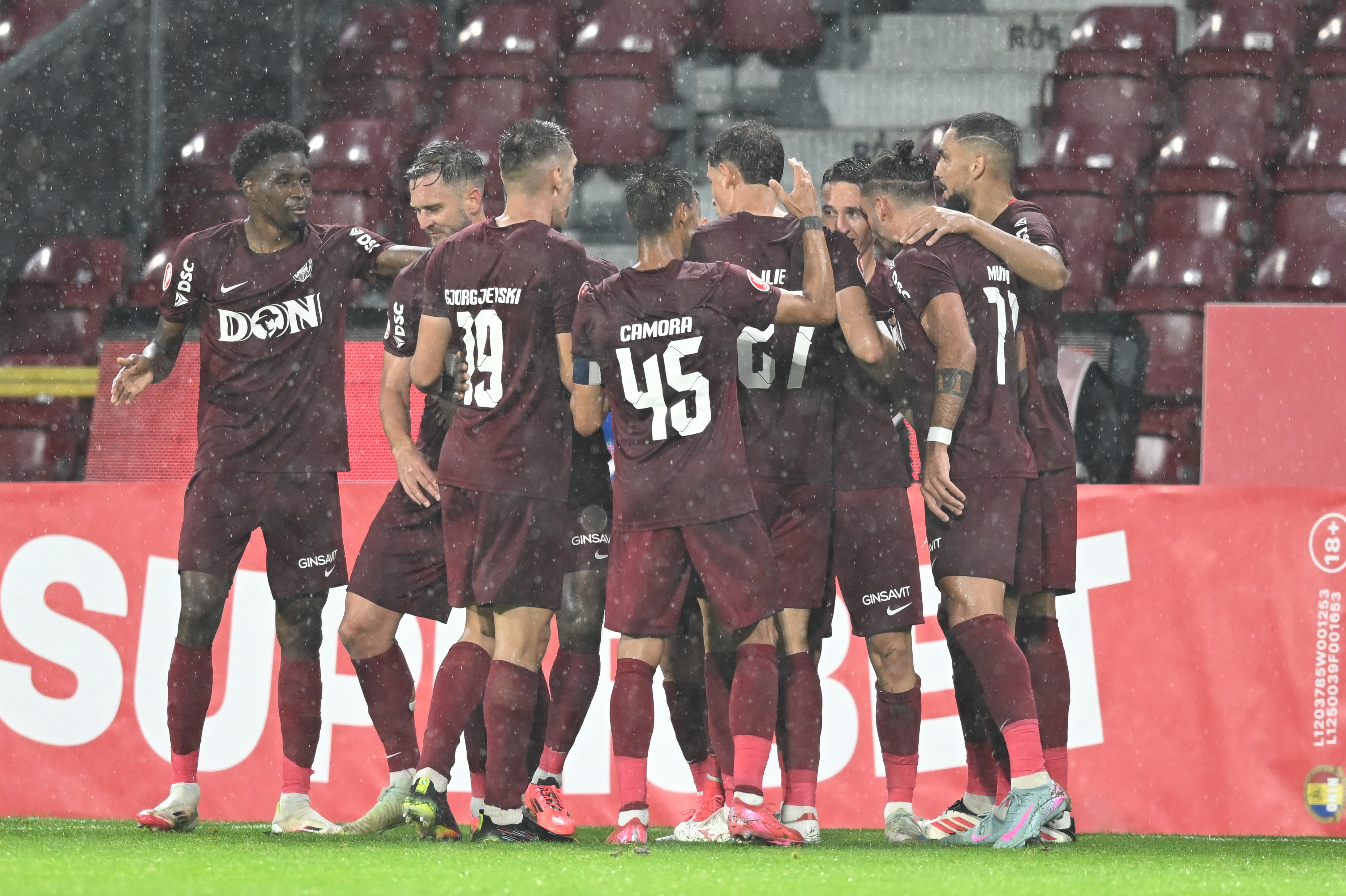 CFR Cluj - Paksi 3-0. Ardelenii s-au calificat în turul doi din Europa League! Meci încrâncenat în Gruia
