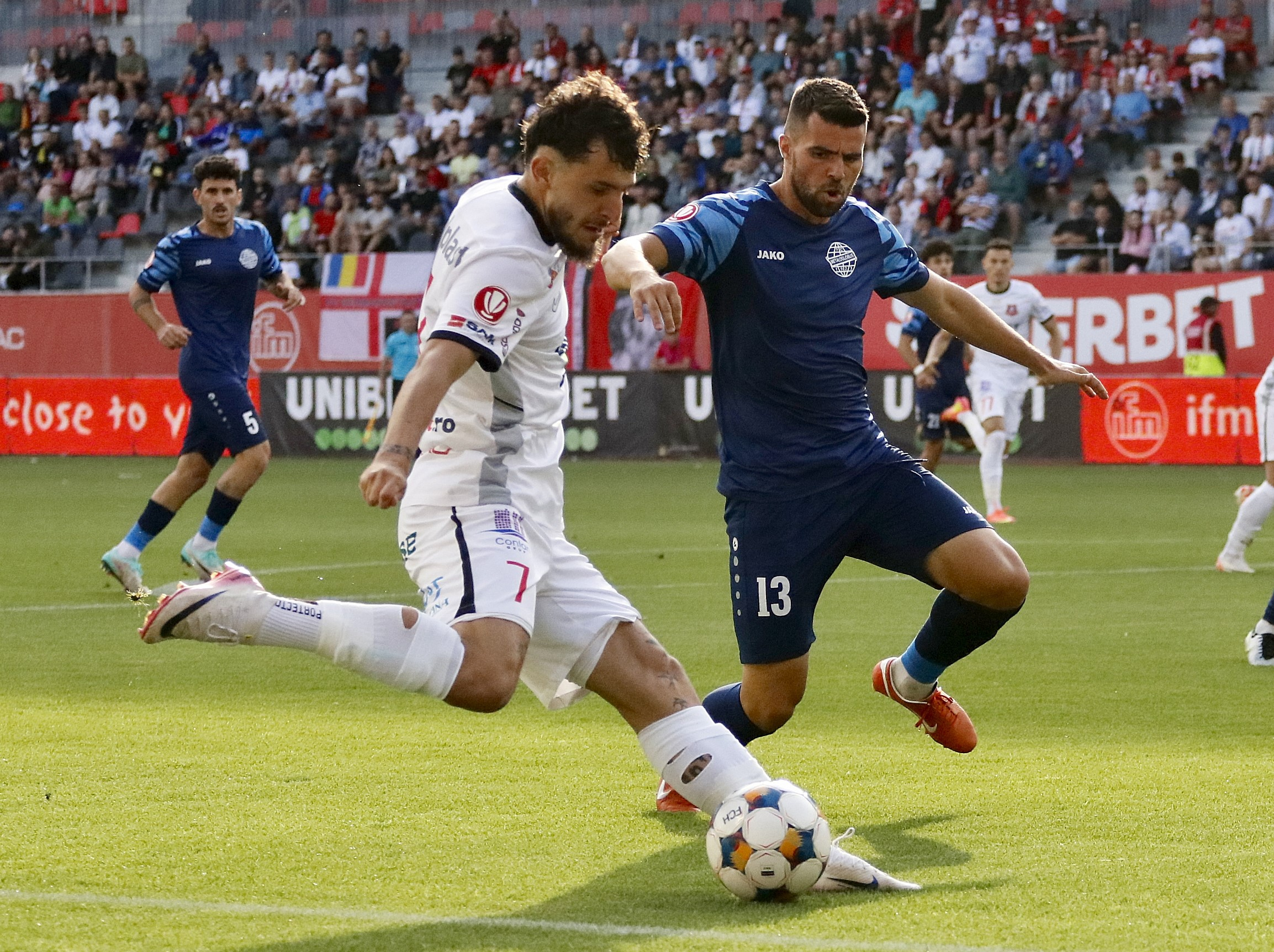 Hermannstadt - Metaloglobus 2-2. Oaspeții au revenit de la 0-2 și au scos primul punct în prima ligă