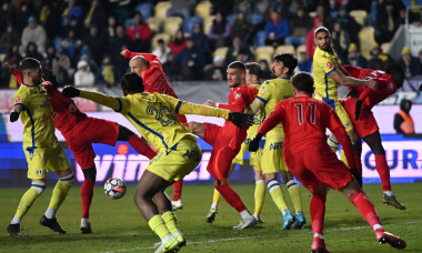 FOTBAL:PETROLUL PLOIESTI-FCSB, SUPERLIGA SUPERBET (6.02.2025)