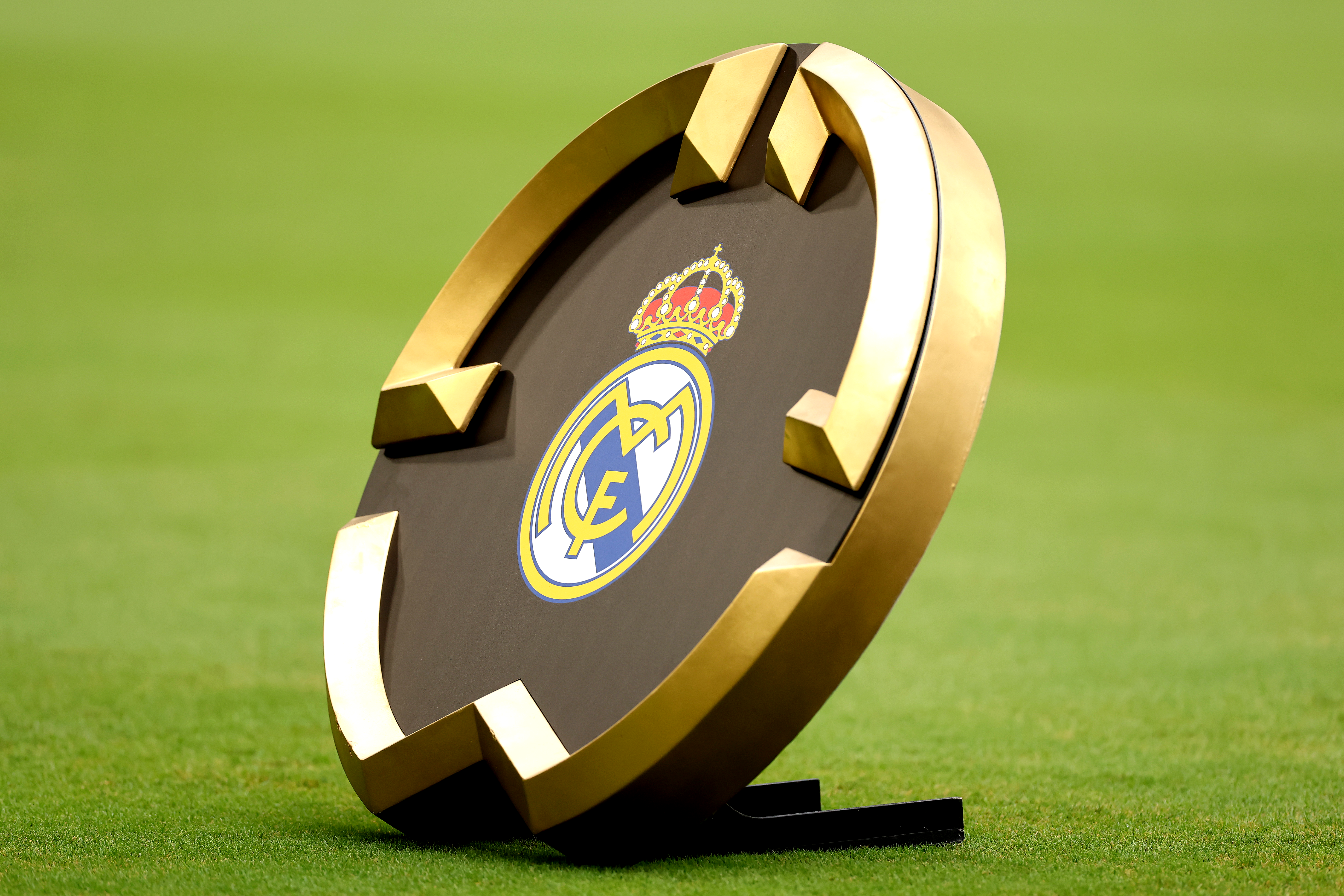 Decizie finală! Nu mai pleacă de la Real Madrid