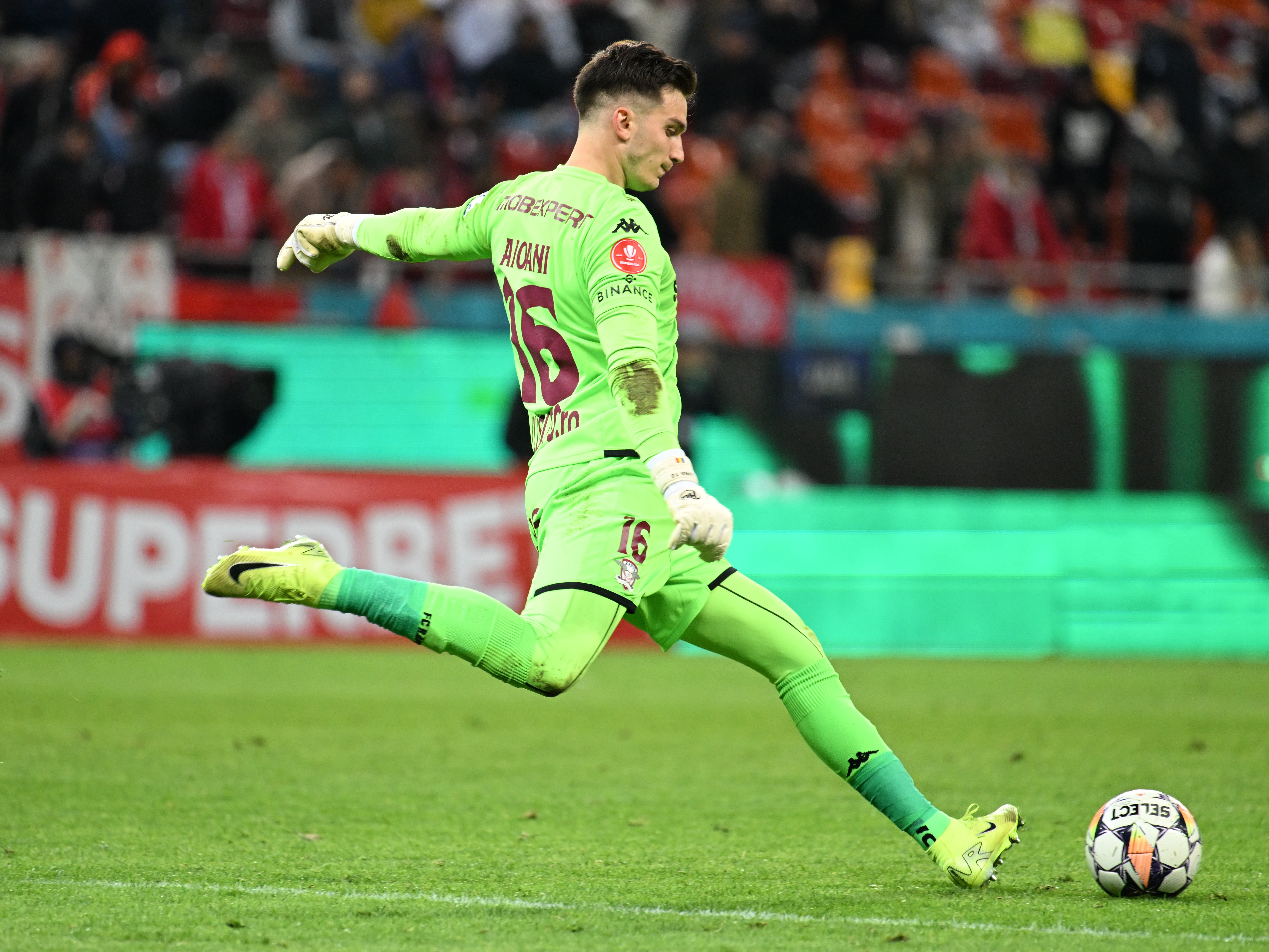 Ultimele ore pentru finalizarea transferului lui Marian Aioani! Șansele ca să plece de la Rapid