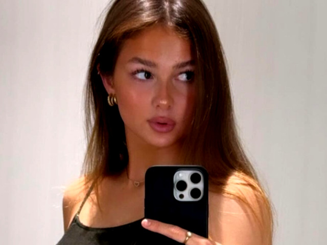 O suedez&#259; de 22 de ani a "rupt" internetul &icirc;n dou&#259;: "Oficial, e cea mai frumoas&#259; fotbalist&#259; din lume!"