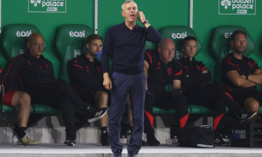 Debut oficial fără emoții pentru Mircea Rednic la Standard Liege