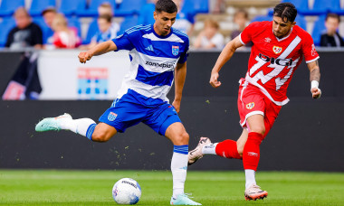 Zwolle - Koen Kostons of PEC Zwolle, Andrei Ratiu of Rayo Vallecano during a friendly match in preparation of the 2025/2026 season. The match is set between PEC Zwolle and Rayo Vallecano at Mac3Park Stadion on 26 July 2025 in Zwolle, The Netherlands. (VK