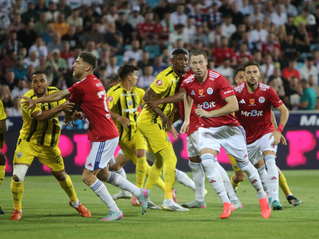 Rapid își asigură locul 1 în Superligă