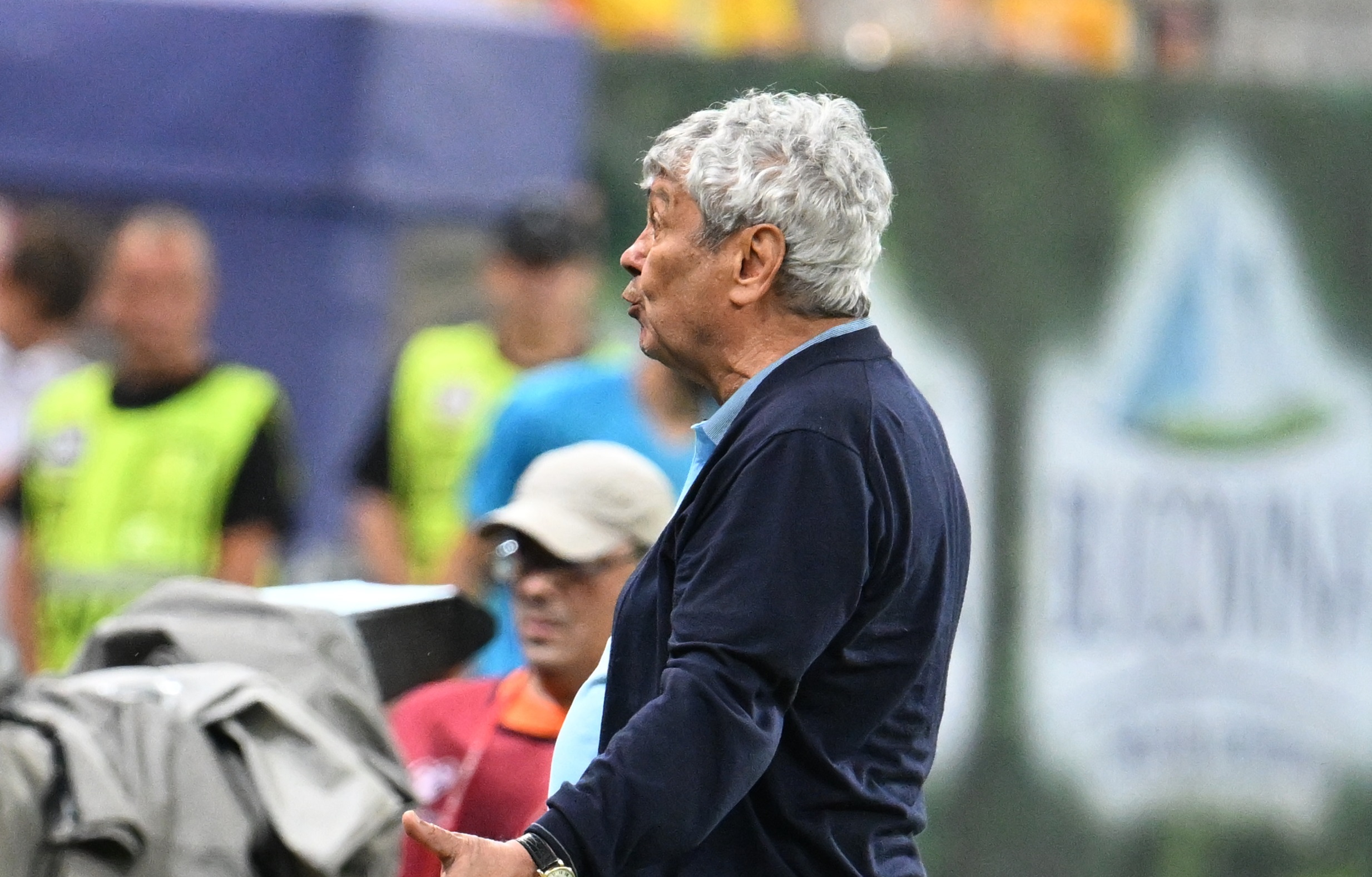Surprizele lui Mircea Lucescu pentru ”dubla” cu Canada și Cipru