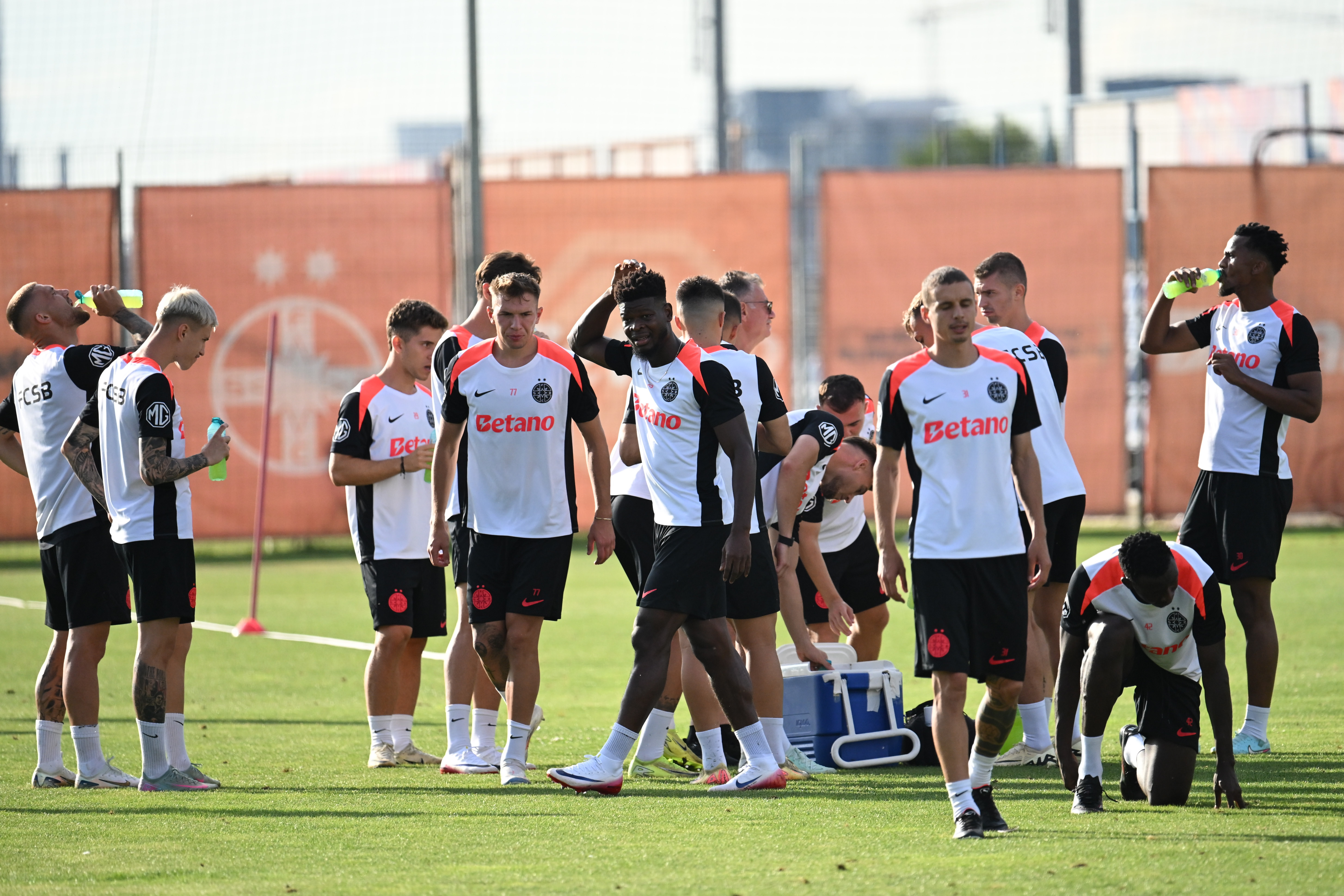 Echipa de start a FCSB-ului pentru returul cu Shkendija! ”Singura surpriză”