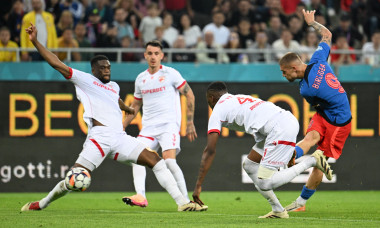 FOTBAL:FCSB-DINAMO BUCURESTI, PLAY OFF SUPERLIGA SUPERBET (5.05.2025)