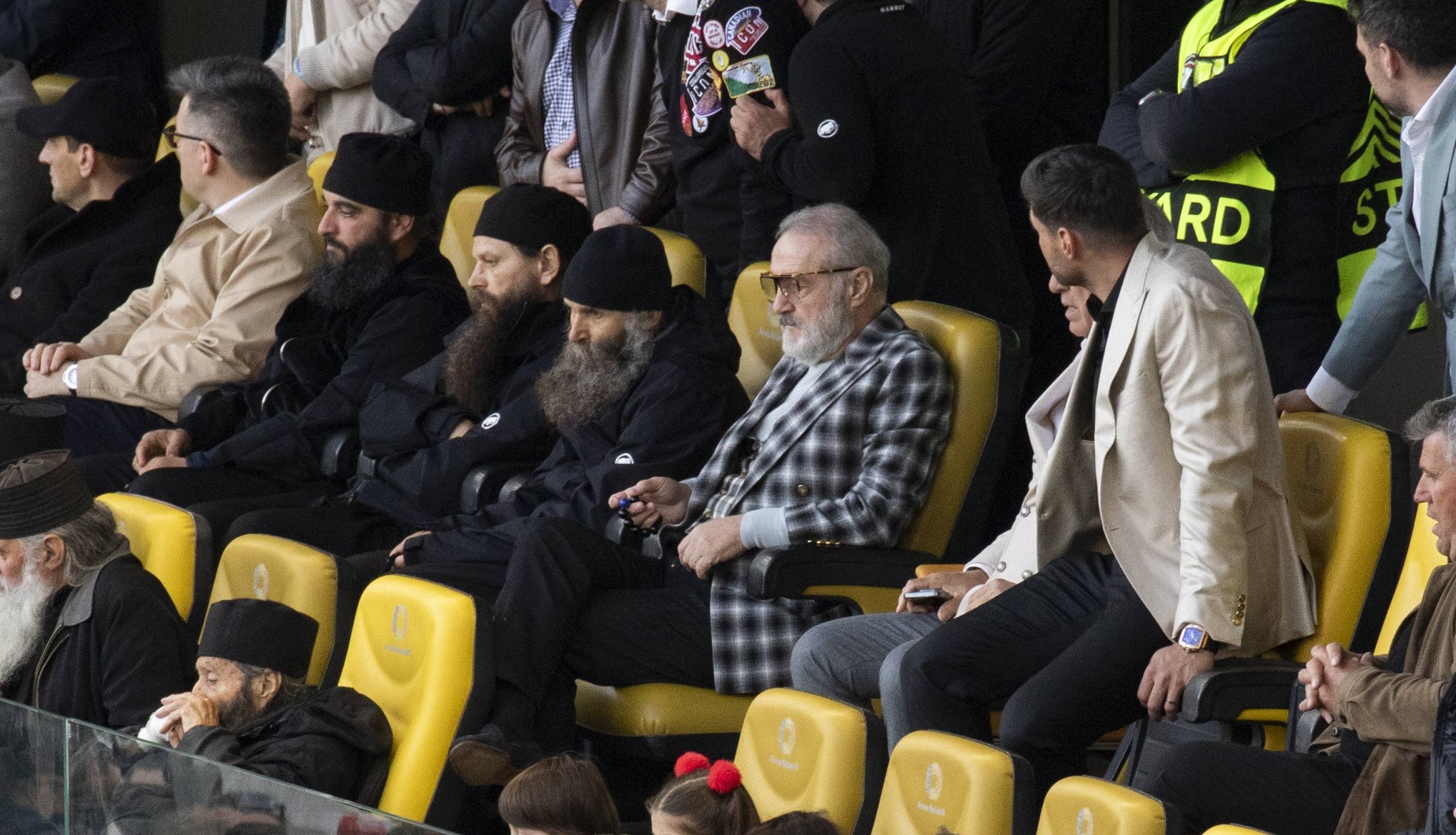 Gigi Becali, bun de plată! Cât achită patronul FCSB-ului în fiecare lună pentru fotbaliștii scoși din lot