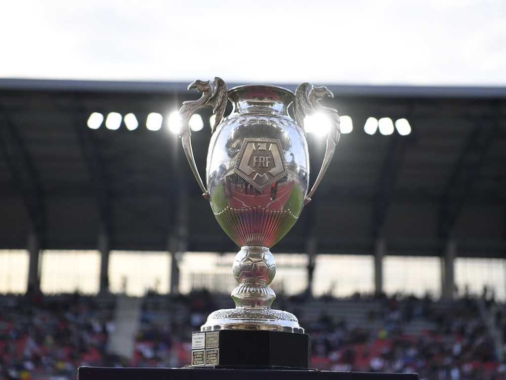 UTA - Petrolul 1-1 / Botoșani - Farul, 19:00. Dumbrăvița - Rapid, 21:00. Ultimele meciuri din prima etapă