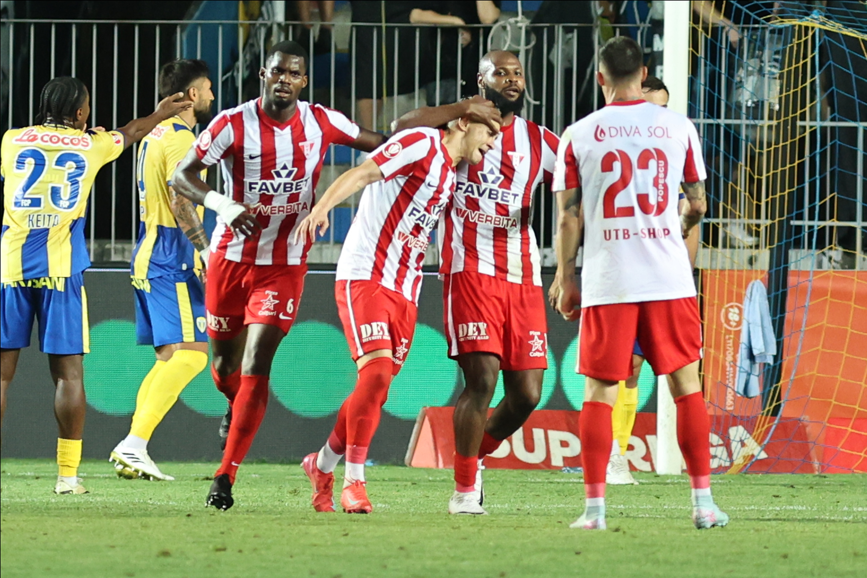 Petrolul - UTA 1-2. Arădenii au întors scorul și au obținut toate cele 3 puncte
