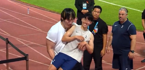 Înainte de transfer, Heung-min Son s-a întâlnit cu un bărbat de 2,20 metri și ce a urmat s-a viralizat instant