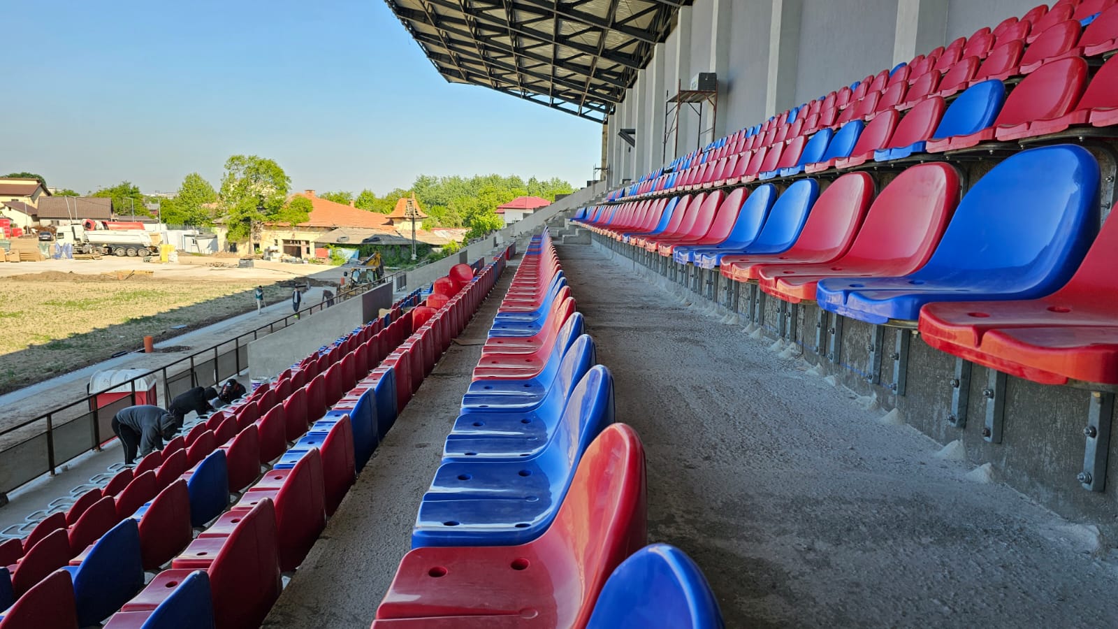 Imagine Stire Bătaie pe stadionul care urmează să fie inaugurat în România! O rivală se poate muta pe noua arenă | 2review.ro