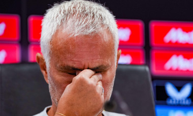 Rotterdam - Fenerbahce coach Jose Mourinho during the press conference of Fenerbahce SK in preparation of the Champions League qualification duel against Feyenoord at Stadion Feijenoord De Kuip on 5 August 2025 in Rotterdam, The Netherlands. (Box to Box P