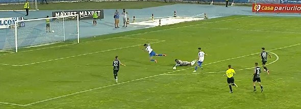 "Faza etapei" în Liga 2! Un jucător căzut pe teren a anulat golul propriei echipe