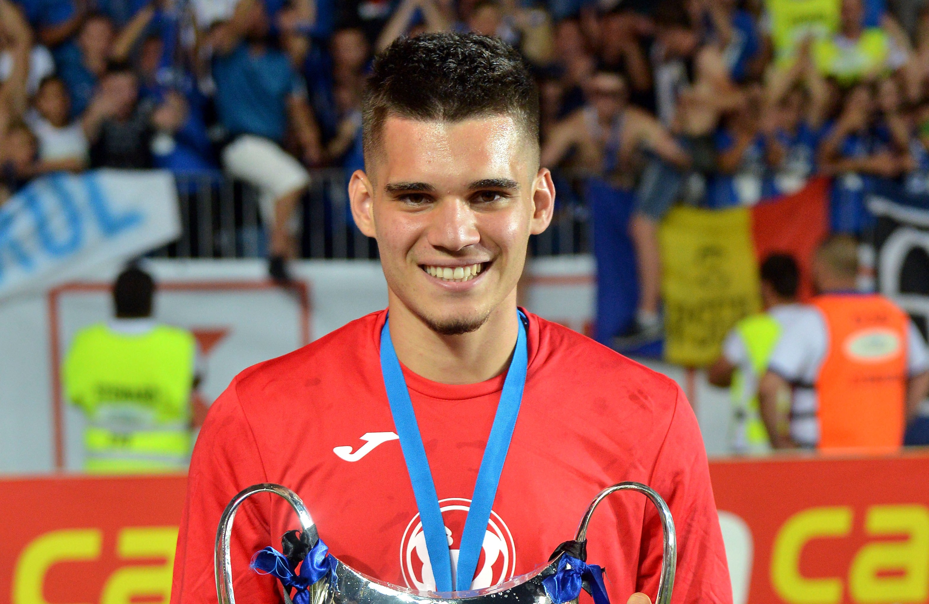 Ianis Hagi, înapoi în România? Gică Hagi, dat exemplu pentru fiul său: "A părut un pas în spate atunci"
