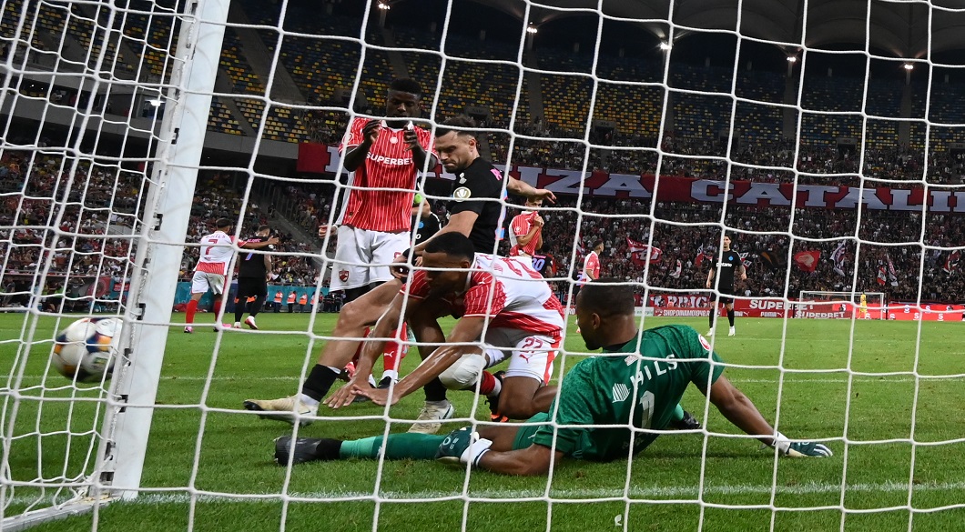 Dennis Politic, dezvăluiri din ”era Manchester United”. Cum a ajuns în Anglia și cum l-a întâlnit pe Sir Alex Ferguson