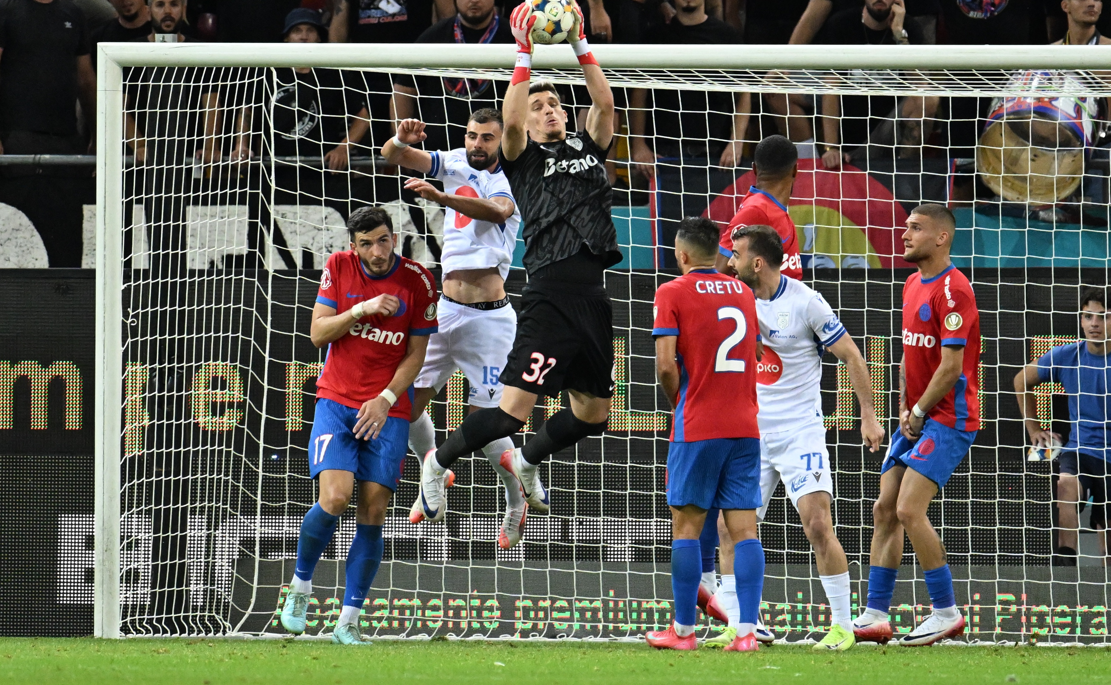 ”Zero respect!”. Ce a spus antrenorul Dritei, înaintea meciului cu FCSB