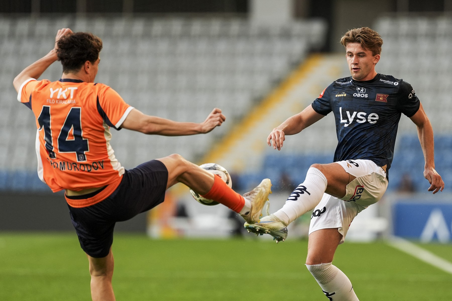 Universitatea Craiova a aflat cu cine joacă în play-off-ul Conference League, dacă trece de Spartak Trnava