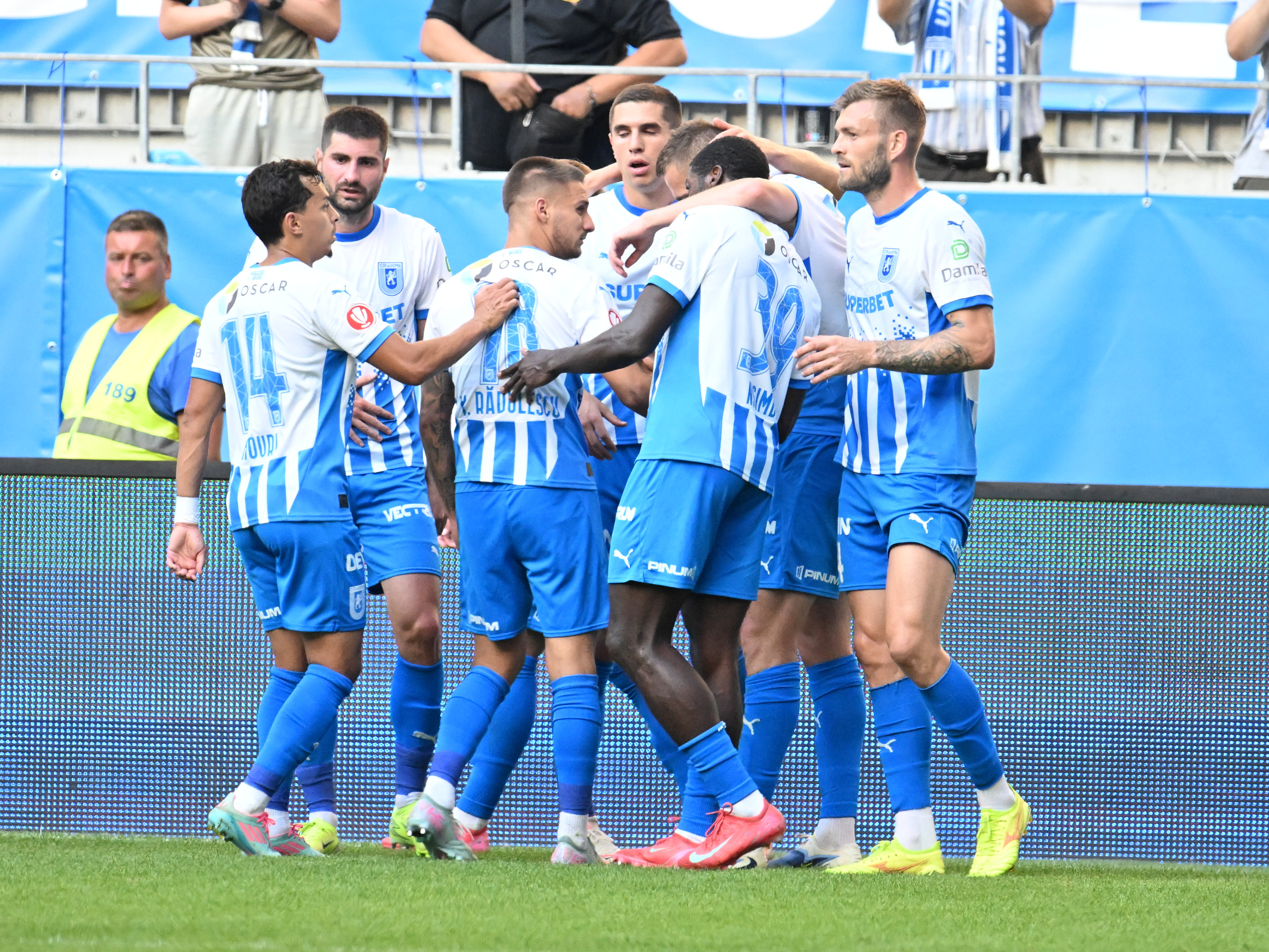 Universitatea Craiova – Petrolul Live Video 18:30, DGS 1. Oltenii, prima reprezentație după succesul de la Istanbul. Echipele