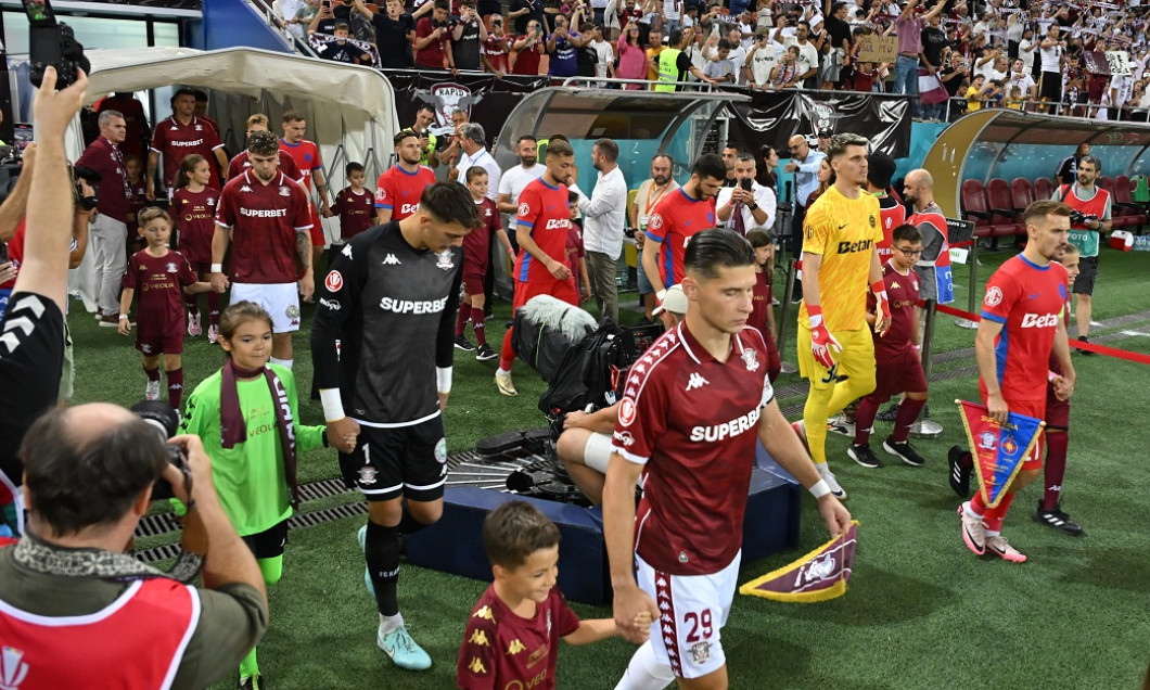 FOTBAL:RAPID BUCURESTI-FCSB, SUPERLIGA SUPERBET (17.08.2025)