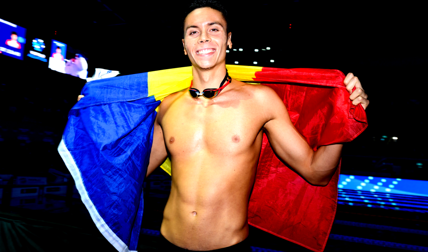 Imagine Stire David Popovici nu se lasă! Campionul olimpic a pornit o nouă misiune: ”Niciun copil nu ar trebui să se simtă singur!” | 2review.ro