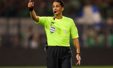 Velsen Zuid, Netherlands. 15th Aug, 2025. VELSEN-ZUID, NETHERLANDS - AUGUST 15: Referee Serdar Gozubuyuk blows his whistle during the Dutch Eredivisie match between Telstar and PEC Zwolle at BUKO Stadion on August 15, 2025 in Velsen-Zuid, Netherlands. (Ph