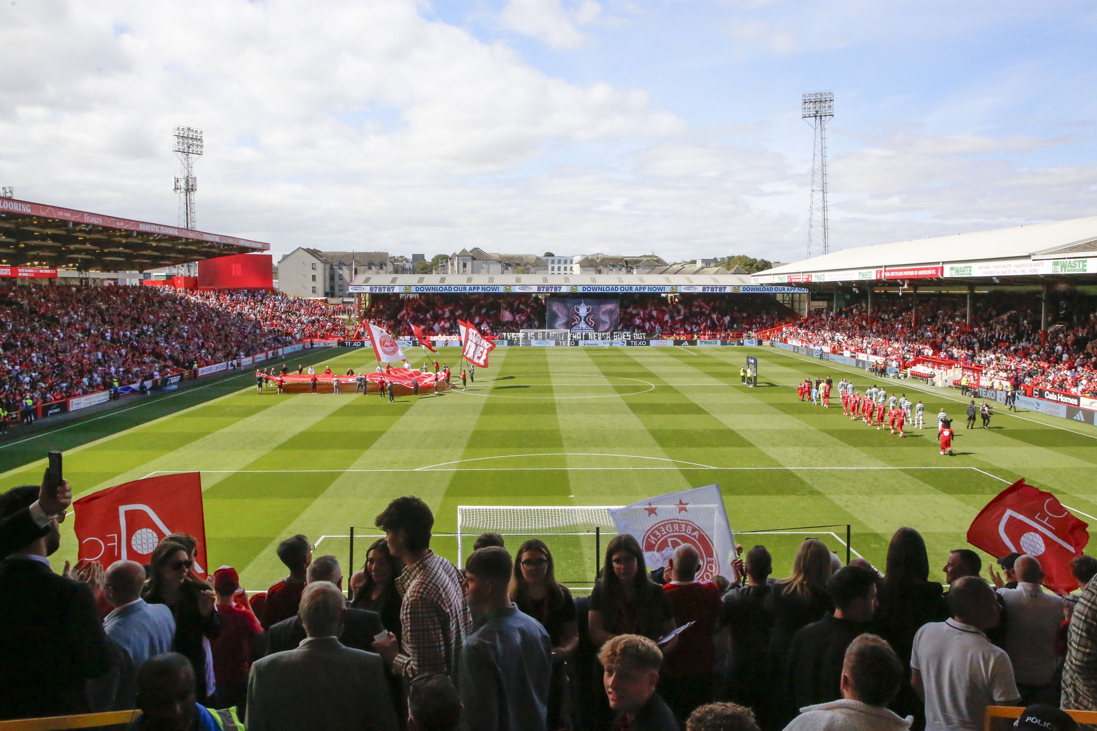 Se anunță sold-out la meciul Aberdeen - FCSB! Câte bilete s-au vândut cu o zi înaintea duelului din Scoția