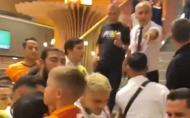 Scandalul din mall a fost filmat: momentul în care celebrul fotbalist vrea să-i dea un cap în gură unui agent de pază
