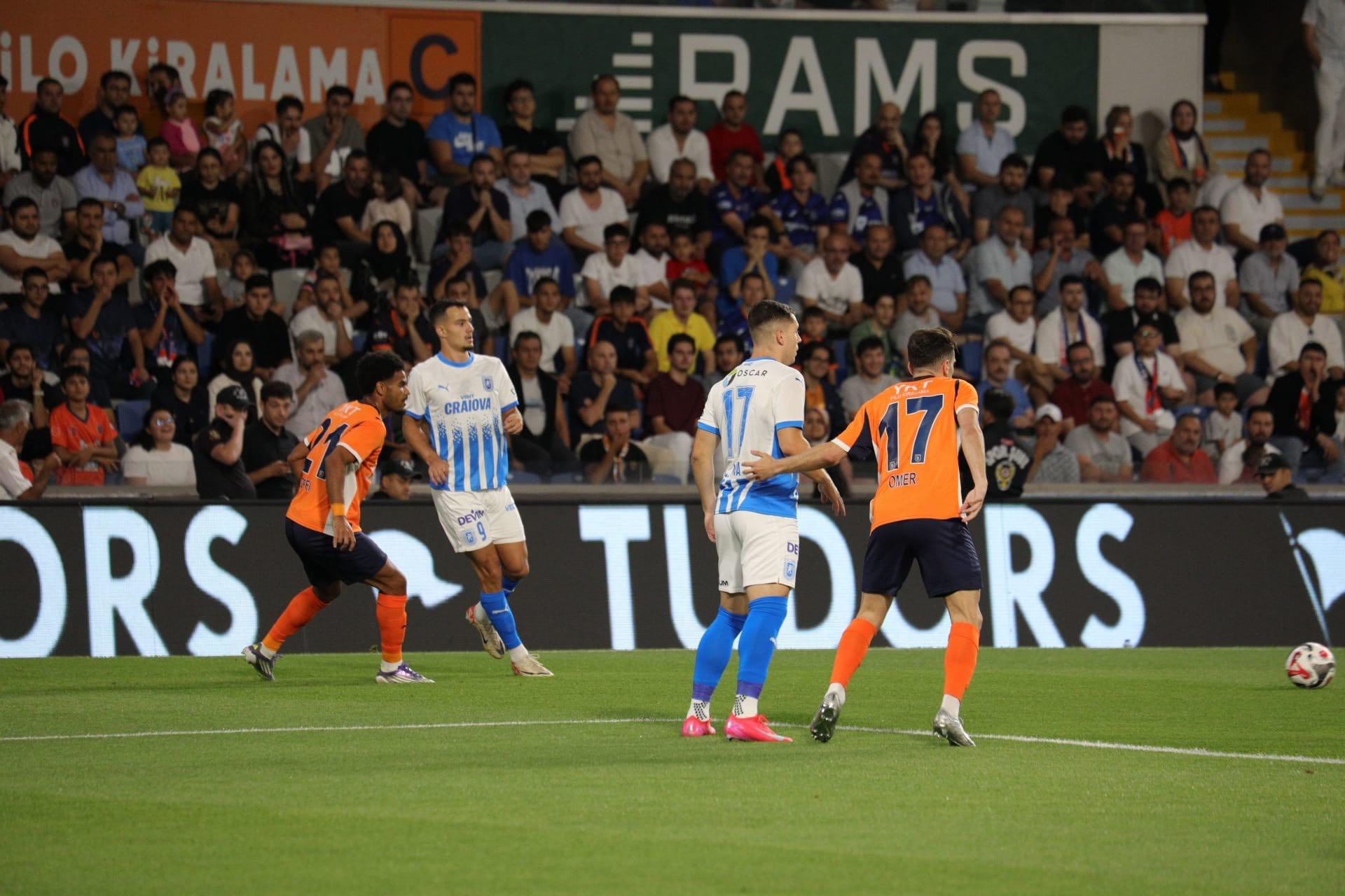 Istanbul Bașakșehir - Universitatea Craiova 1-2. Victorie uriașă a oltenilor în Turcia