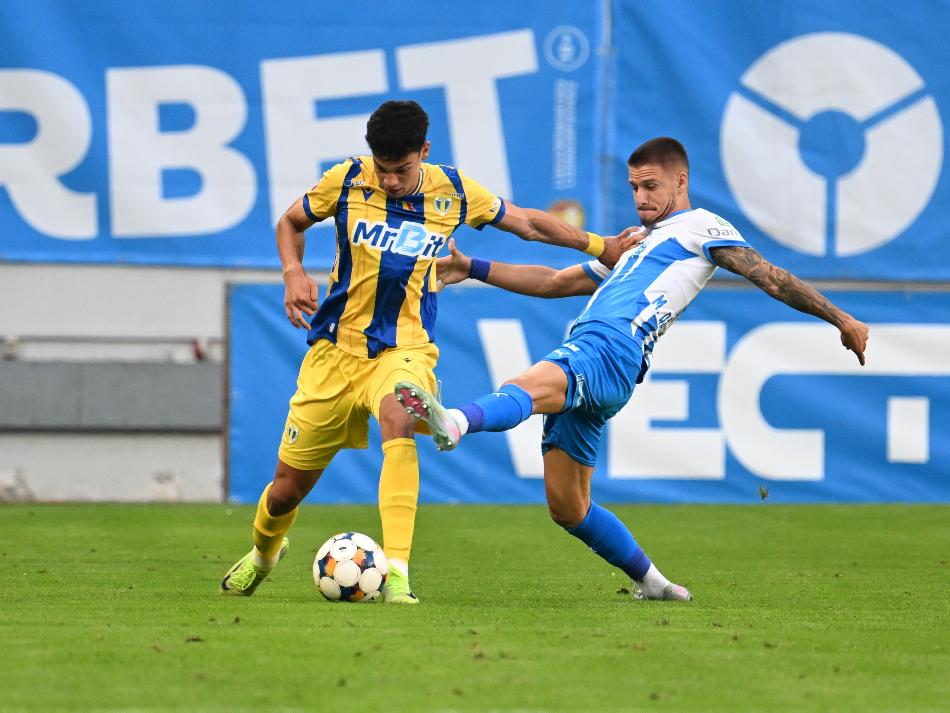 Fiul lui Sorin Paraschiv a jucat primul său meci ca titular în SuperLigă: "Are calități tehnice foarte bune"