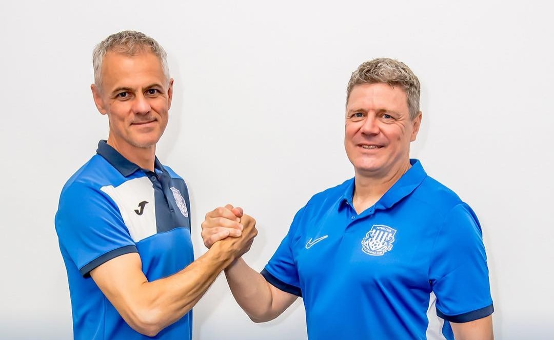 Tibor Selymes a semnat