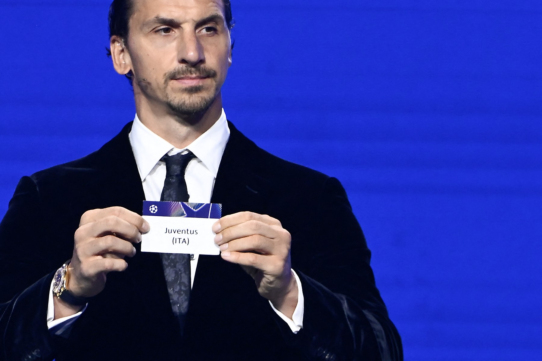 Zlatan Ibrahimovic a apărut la tragerea la sorți a UCL și a surprins pe toată lumea cu noul său look