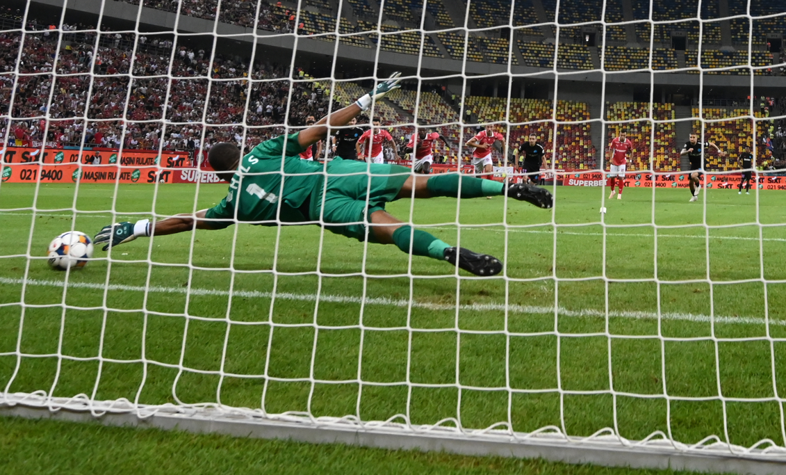 L-a scos din poartă pe Alexandru Roșca și a dezvăluit care este atmosfera din vestiarul lui Dinamo