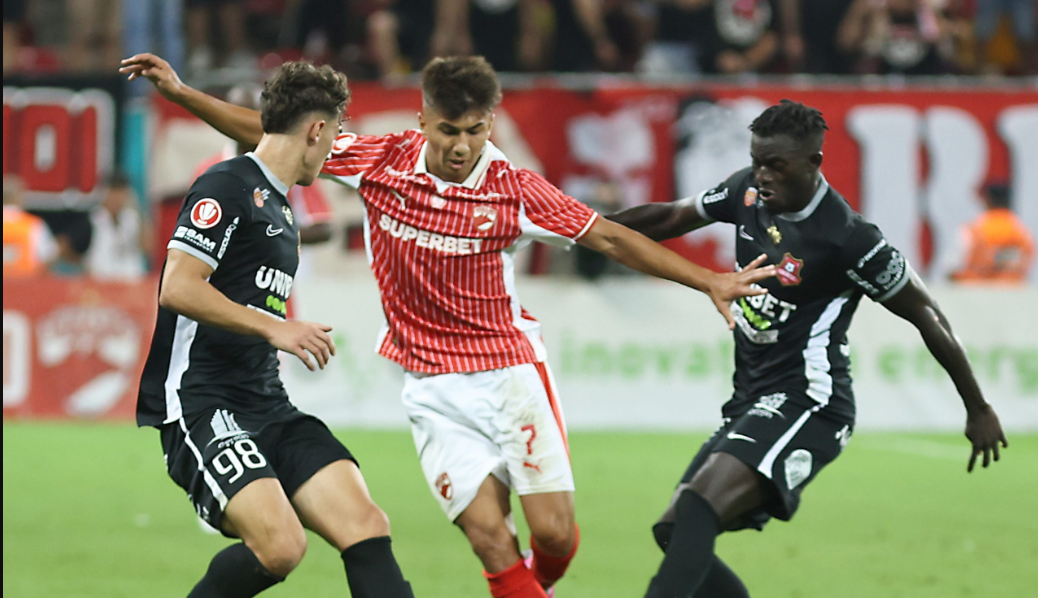Dinamo - Hermannstadt 2-0. Victorie pentru ”Câini”, care au urcat pe podium în SuperLigă