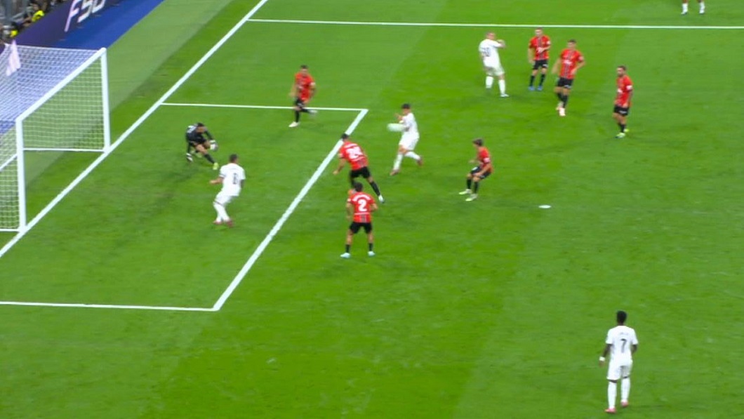 A apărut conversația! Ce au discutat arbitrul și camera VAR la al treilea gol anulat al lui Real Madrid