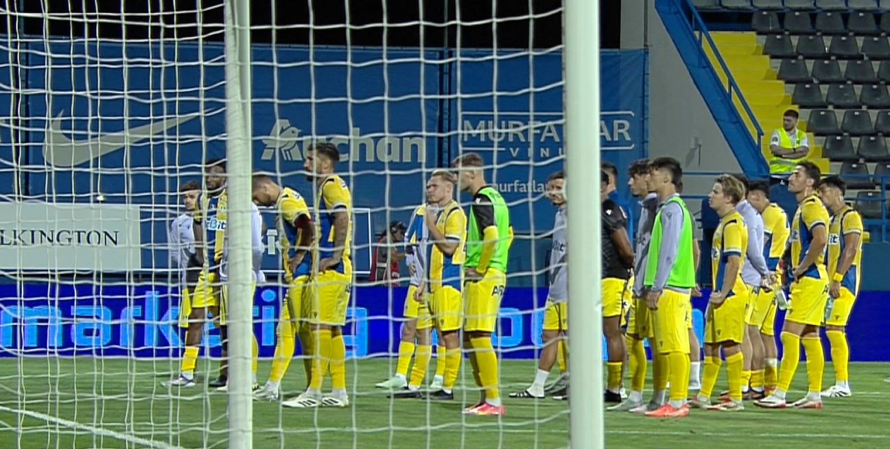 Decizia celor de la Petrolul, legată de antrenor: ”Va fi pe bancă la meciul cu Dinamo”