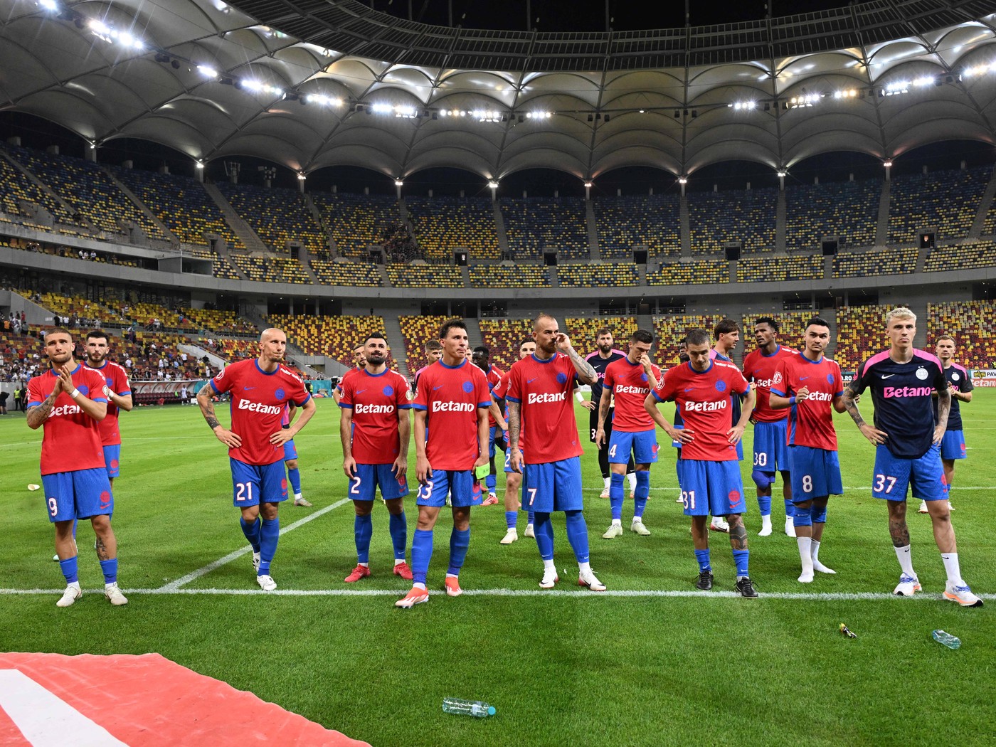 Încă un jucător de la FCSB e OUT de la națională!