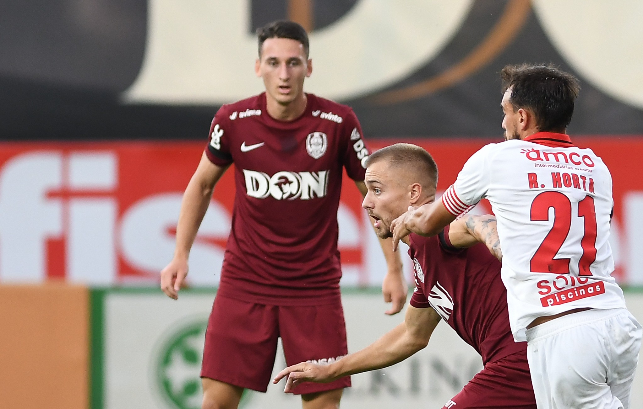 Imagine Stire Fotbalistul care ”a îngropat-o” pe CFR Cluj a semnat | 2review.ro